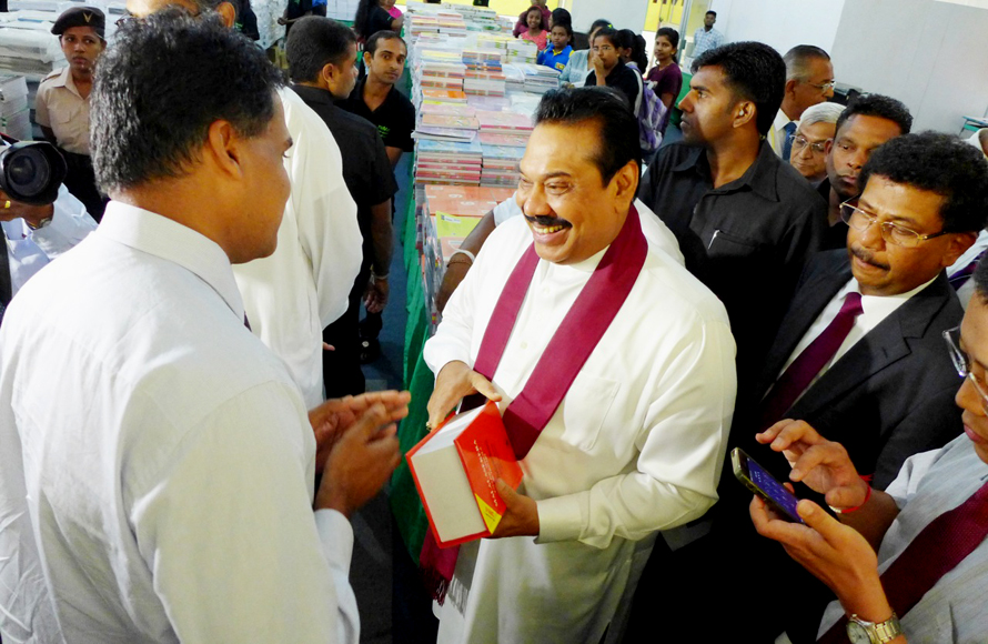 md-gunasena-launches-latest-malalasekera-dictionary-1