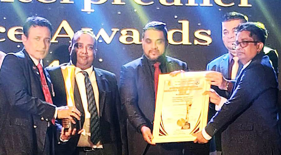 Chairman of Regency Higher Education Centre Sujeewa Lekamge honoured at National Entrepreneur Excellence Presidential Awards 2024