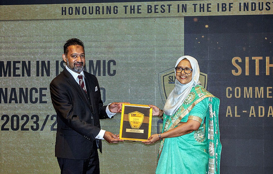 ComBanks Head of Islamic Banking wins Gold at SLIBFI awards 2024