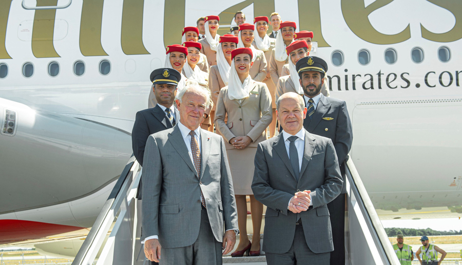 Emirates welcomes Chancellor Olaf Scholz on board its newest A380