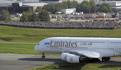 Emirates announces start of scheduled A380 service into Hamburg