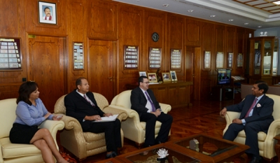 Governor&#039;s Meeting with Hon Finance Minister of Seychelles