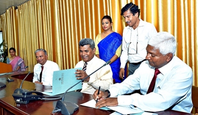 Ceylinco Life to restore 50 ha of land under project with University of Kelaniya